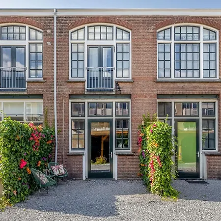 Palm Royal * Breda